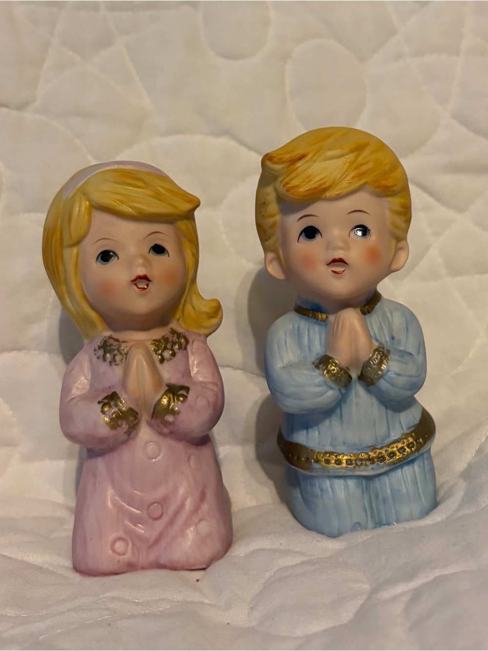 Homco Porcelain Praying Children Figurines - Pink & Blue with Gold Accents